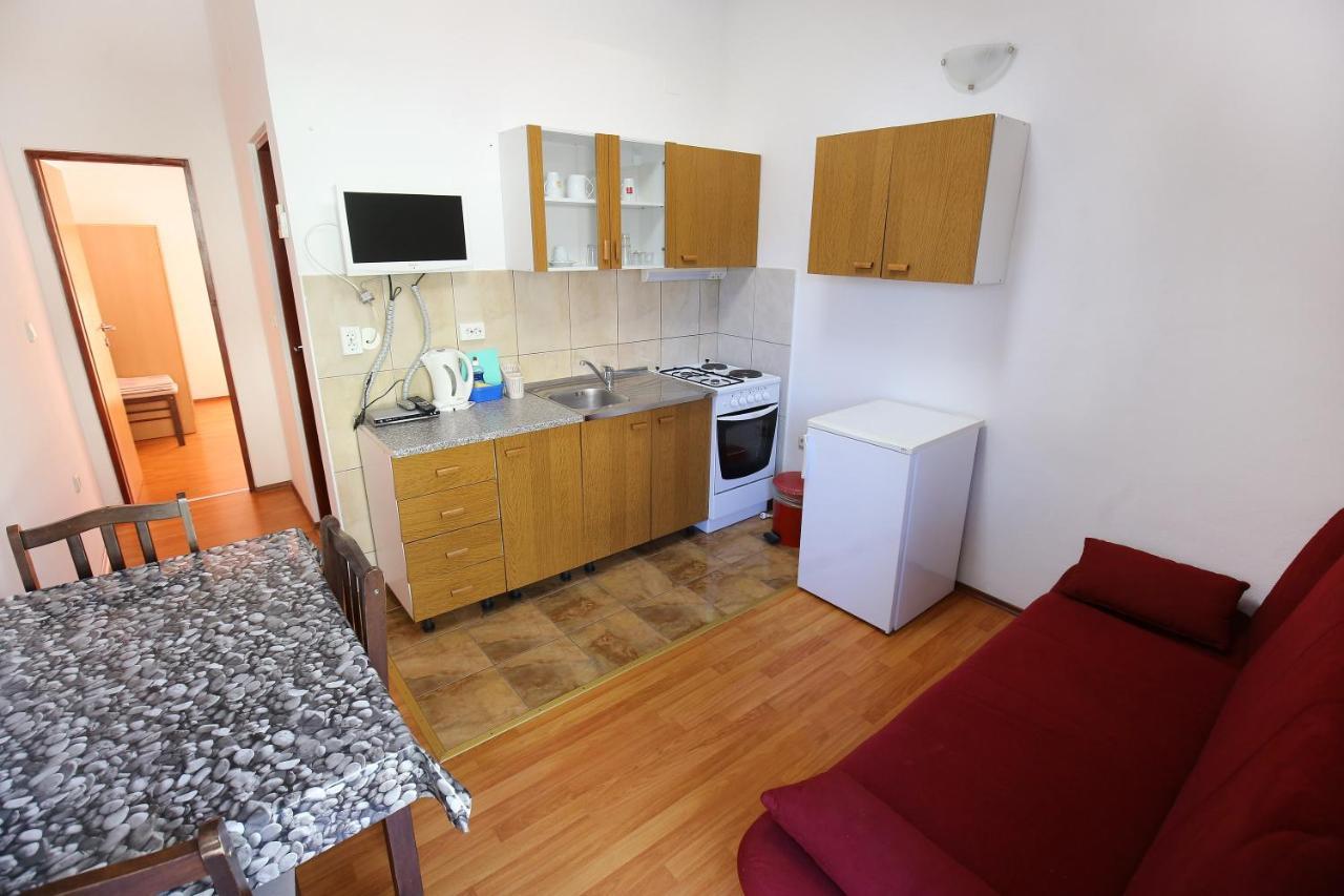 Apartmani Buca Биоград-на-Мору Экстерьер фото